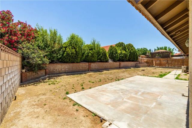 2808 College Park, Lancaster, CA 93536
