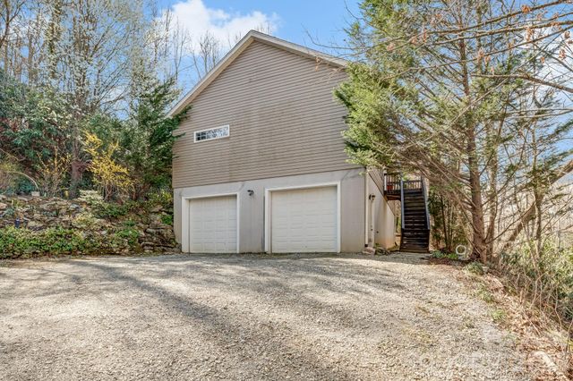 319 Glenn Bridge Road, Arden, NC 28704