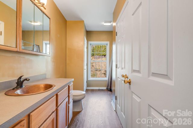 319 Glenn Bridge Road, Arden, NC 28704