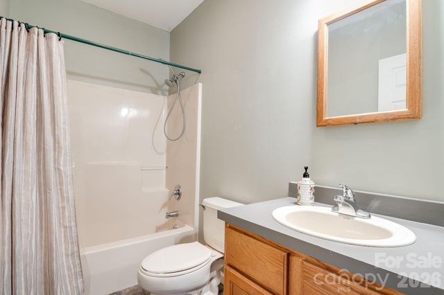 319 Glenn Bridge Road, Arden, NC 28704