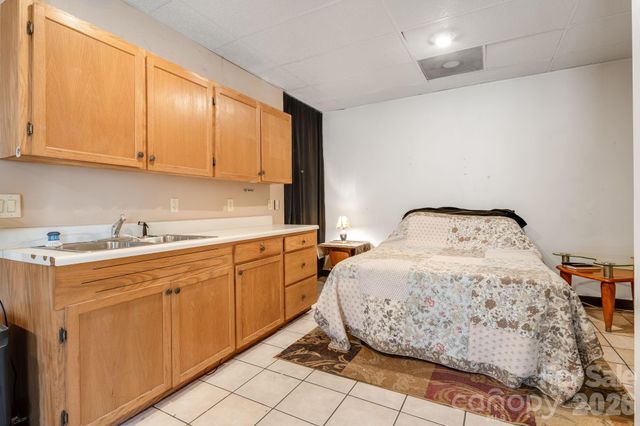 319 Glenn Bridge Road, Arden, NC 28704