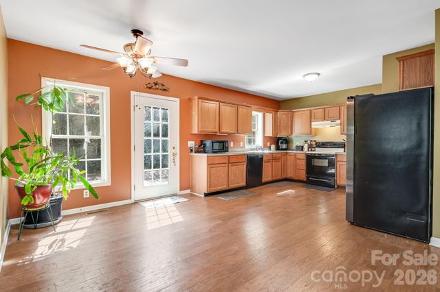 319 Glenn Bridge Road, Arden, NC 28704