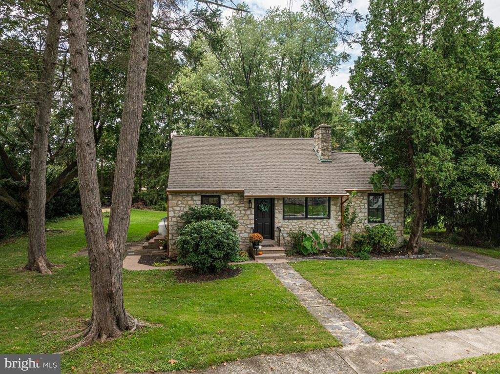 847 WORTH BLVD, POTTSTOWN, PA 19465 — exterior