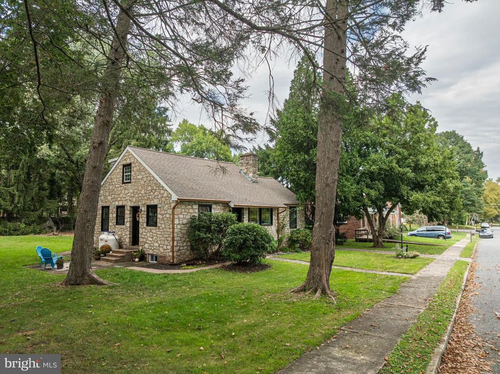 847 WORTH BLVD, POTTSTOWN, PA 19465 — photo 2