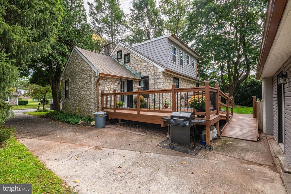 847 WORTH BLVD, POTTSTOWN, PA 19465 — photo 5