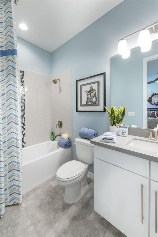 Image 11 of property listing at 35889 EMBERVIEW DRIVE, Zephyrhills, FL 33541