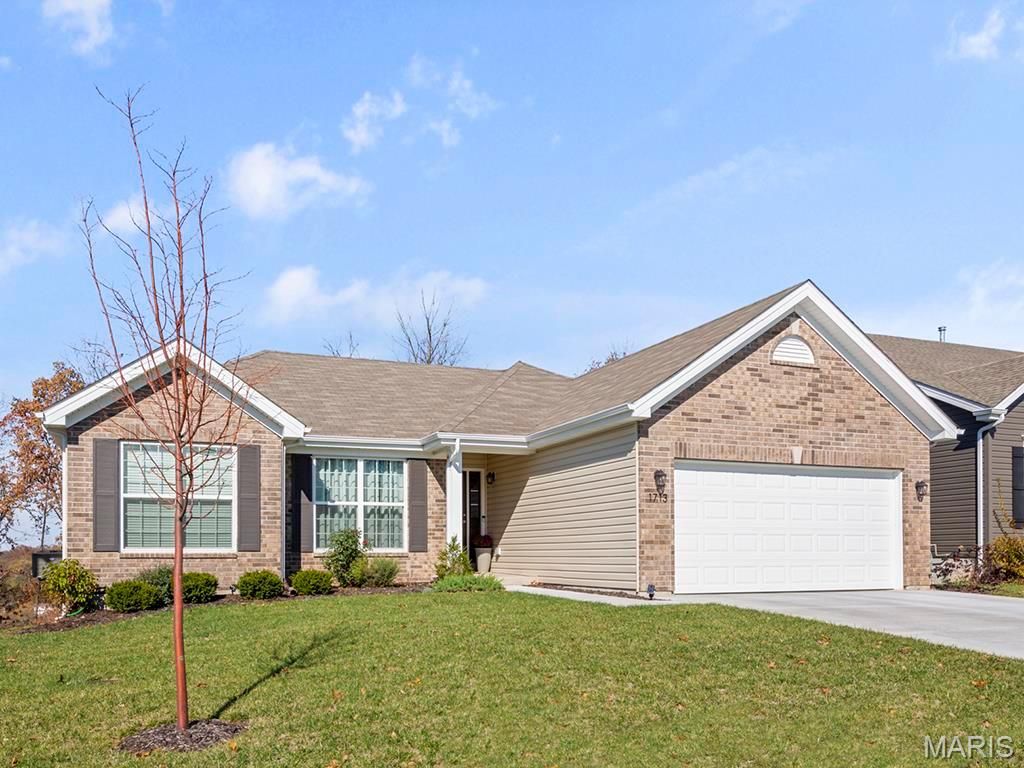 2 Hickory at Louiselle Park, Maryland Heights, MO 63146