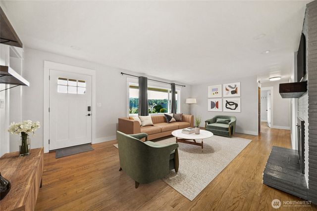 6516 Lake Drive, Bremerton, WA 98312