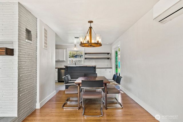 6516 Lake Drive, Bremerton, WA 98312