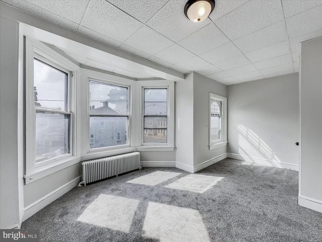 705 CHESTNUT ST, Columbia, PA 17512