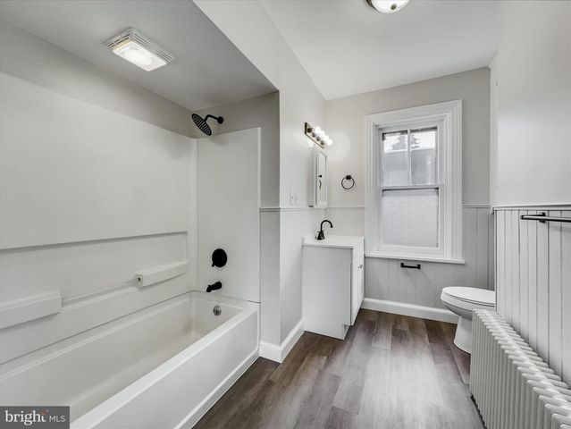 705 CHESTNUT ST, Columbia, PA 17512