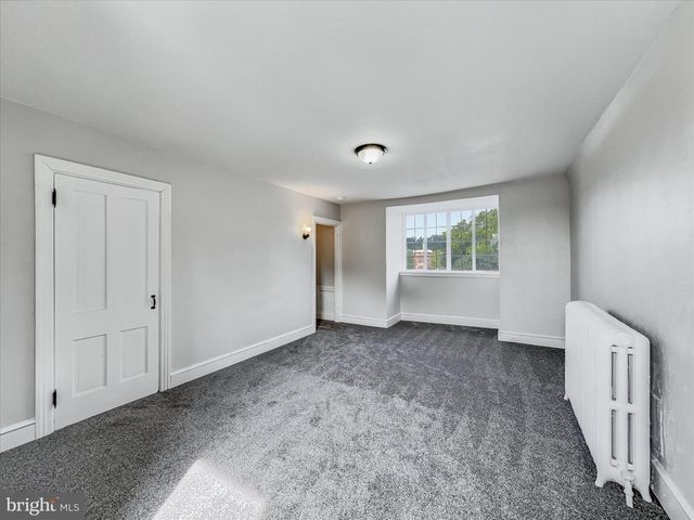 705 CHESTNUT ST, Columbia, PA 17512