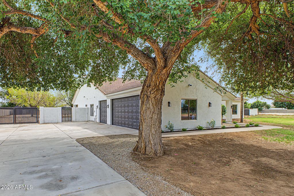 8921 N 172nd Drive, Waddell, AZ 85355 — photo 4