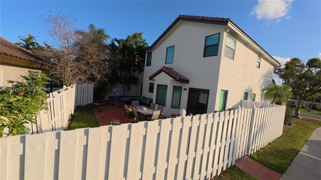 18197 SW 4th Ct, Pembroke Pines, FL 33029