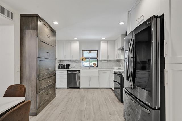 1606 SE 1st Street, Fort Lauderdale, FL 33301
