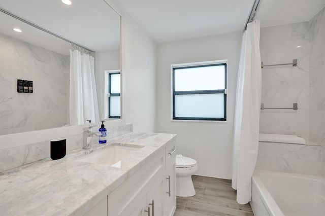 1606 SE 1st Street, Fort Lauderdale, FL 33301