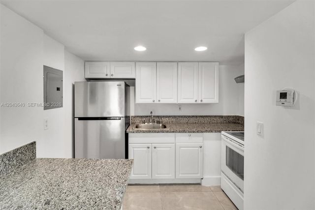 4335 S Tamiami Canal Drive 201, Miami, FL 33126
