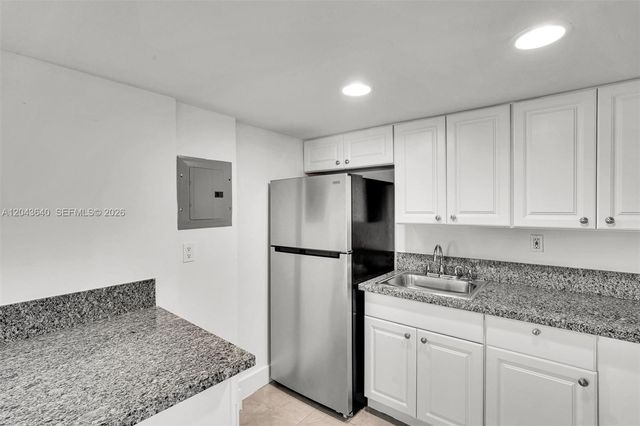 4335 S Tamiami Canal Drive 201, Miami, FL 33126