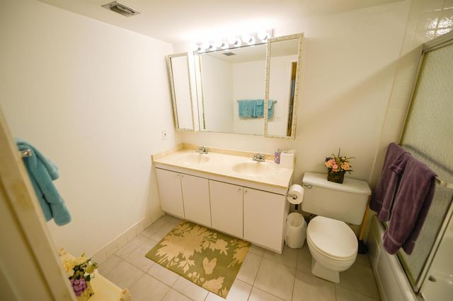 2901 Victoria Circle J1, Coconut Creek, FL 33066