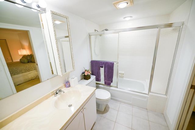 2901 Victoria Circle J1, Coconut Creek, FL 33066