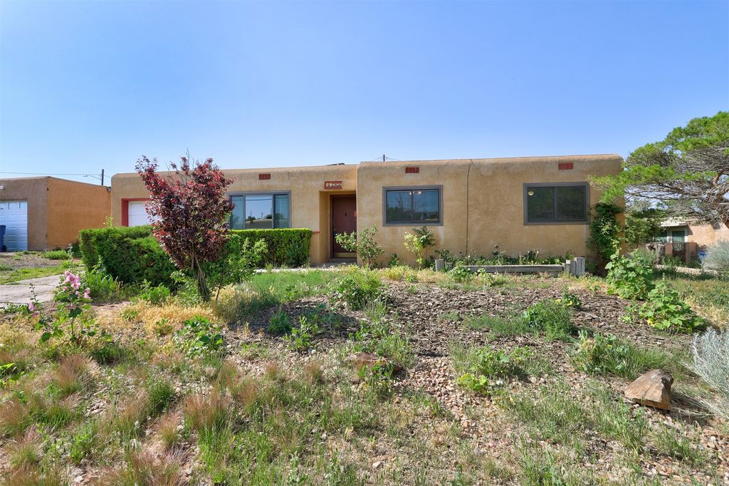 2902 Siringo Road, Santa Fe, NM 87507