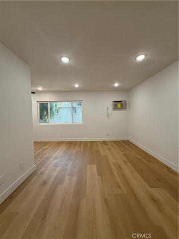 14805 Chase Street 224, Panorama City, CA 91402