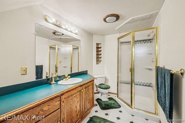 12160 19 Mile Road, Sterling Heights, MI 48313