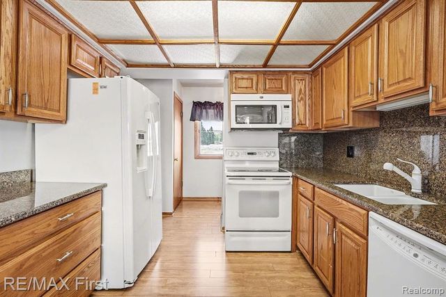 12160 19 Mile Road, Sterling Heights, MI 48313