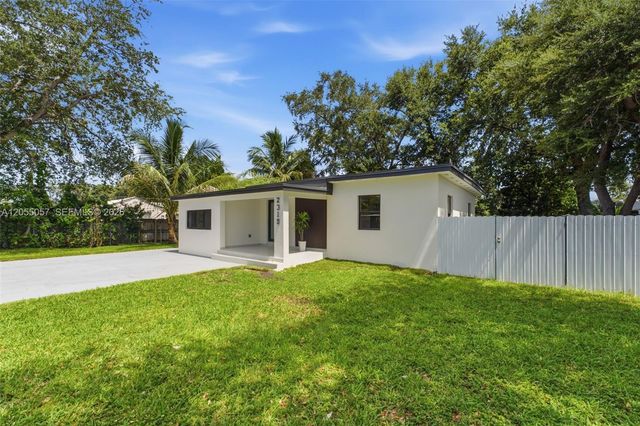 2315 NW 97th St, Miami, FL 33147