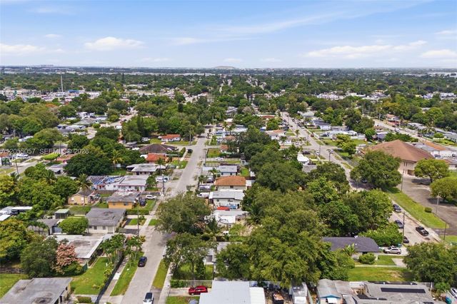 2315 NW 97th St, Miami, FL 33147