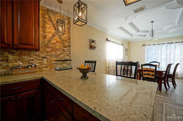 206 Ranchito Street, Weslaco, TX 78596