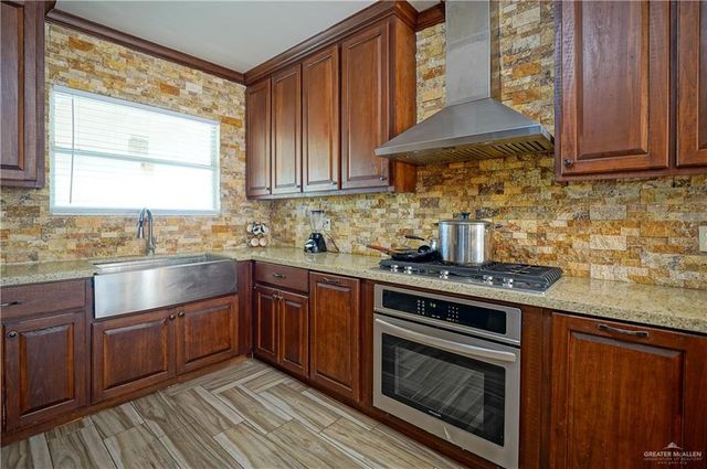 206 Ranchito Street, Weslaco, TX 78596