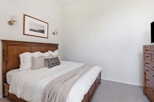 2327 Armada Way, San Mateo, CA 94404