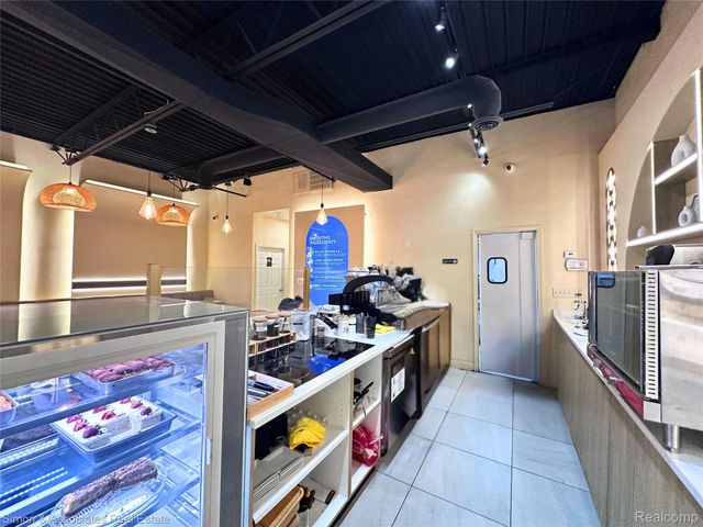 28251 Ford Road, Garden City, MI 48135