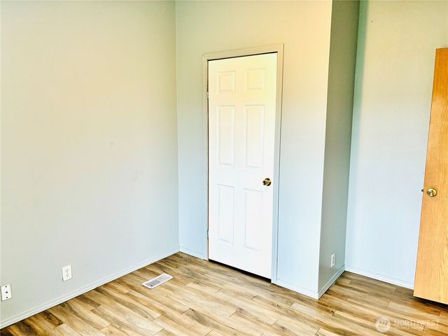 8212 350th Street Ct E, Roy, WA 98580