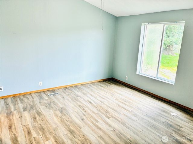 8212 350th Street Ct E, Roy, WA 98580