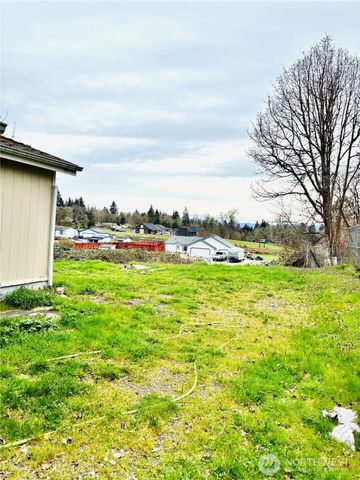 8212 350th Street Ct E, Roy, WA 98580