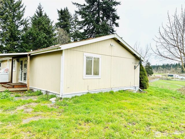 8212 350th Street Ct E, Roy, WA 98580