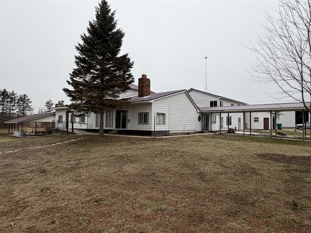 7202 21 Mile Road, Evart, MI 49631