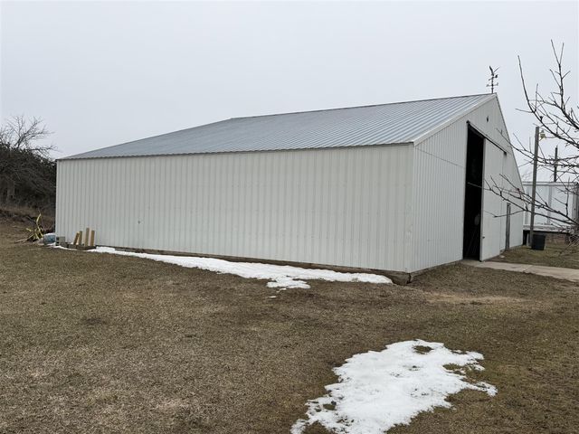 7202 21 Mile Road, Evart, MI 49631