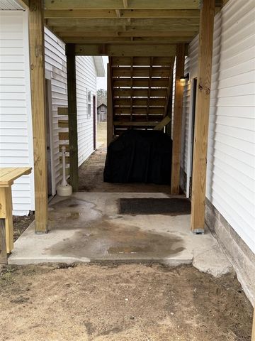 7202 21 Mile Road, Evart, MI 49631