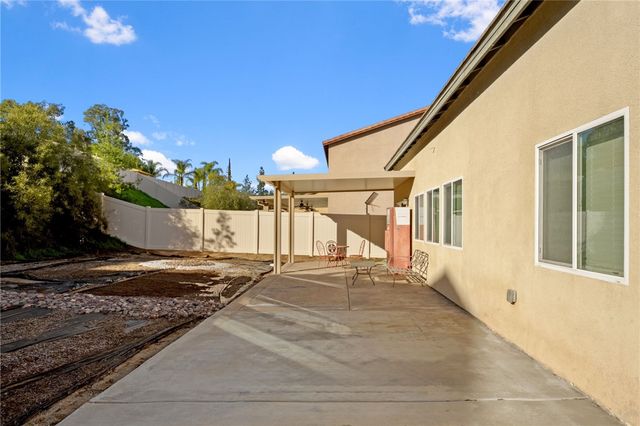 26829 Rodeo Court, Winchester, CA 92596