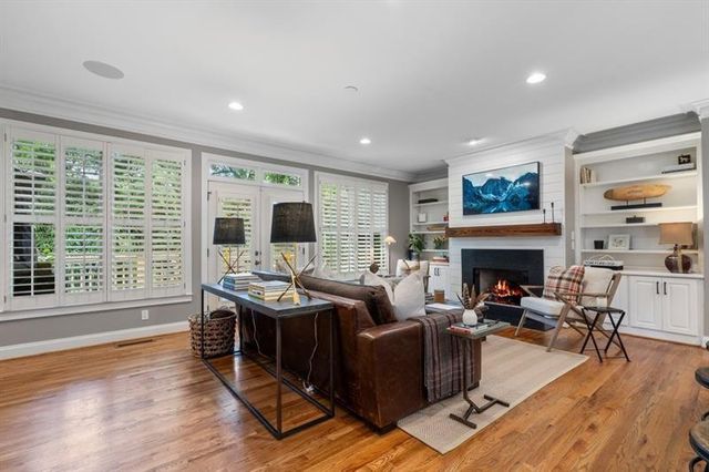 1251 Brickton Drive NW, Atlanta, GA 30318