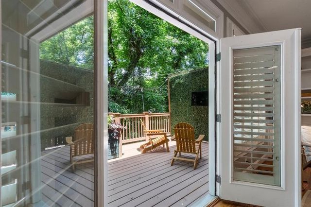 1251 Brickton Drive NW, Atlanta, GA 30318