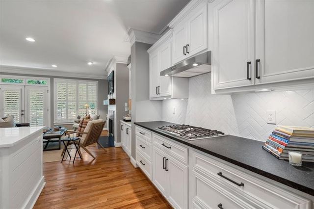 1251 Brickton Drive NW, Atlanta, GA 30318
