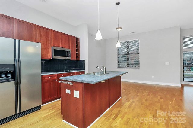 712 N Davidson Street, Charlotte, NC 28202