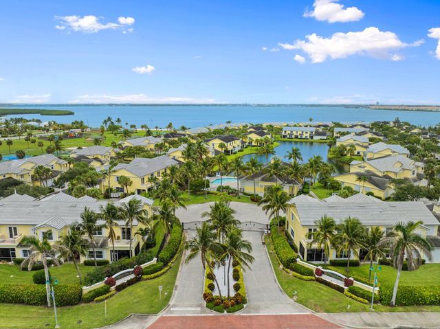 2200 Mariner Bay Boulevard, Fort Pierce, FL 34949