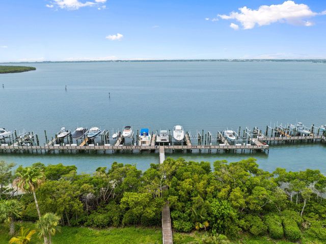 2200 Mariner Bay Boulevard, Fort Pierce, FL 34949