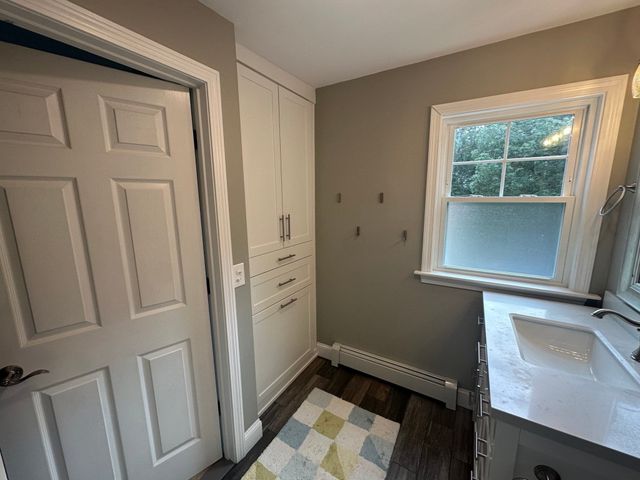 15 Holt Street, Chelmsford, MA 01863