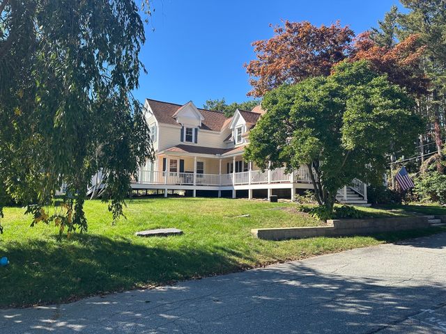 15 Holt Street, Chelmsford, MA 01863